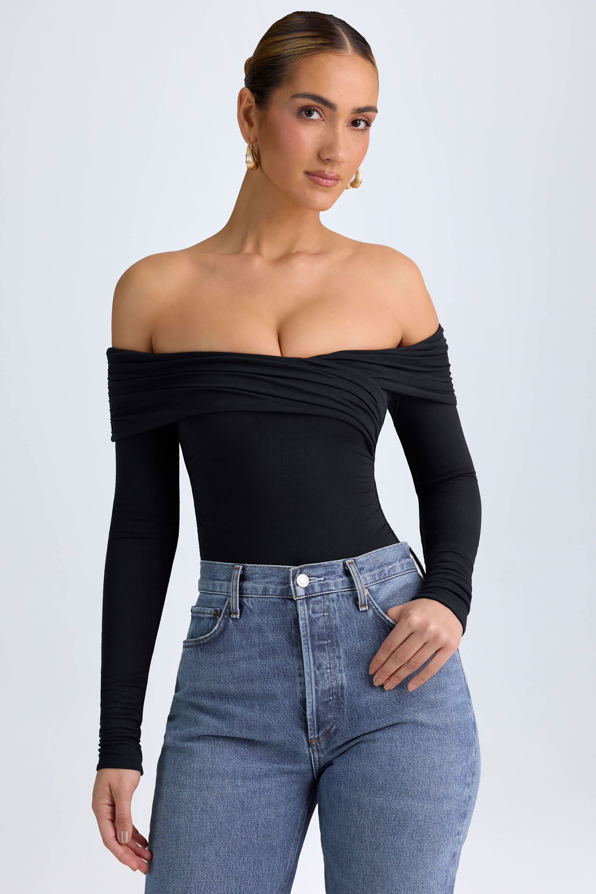 12886-Black_Ceyln_1-2