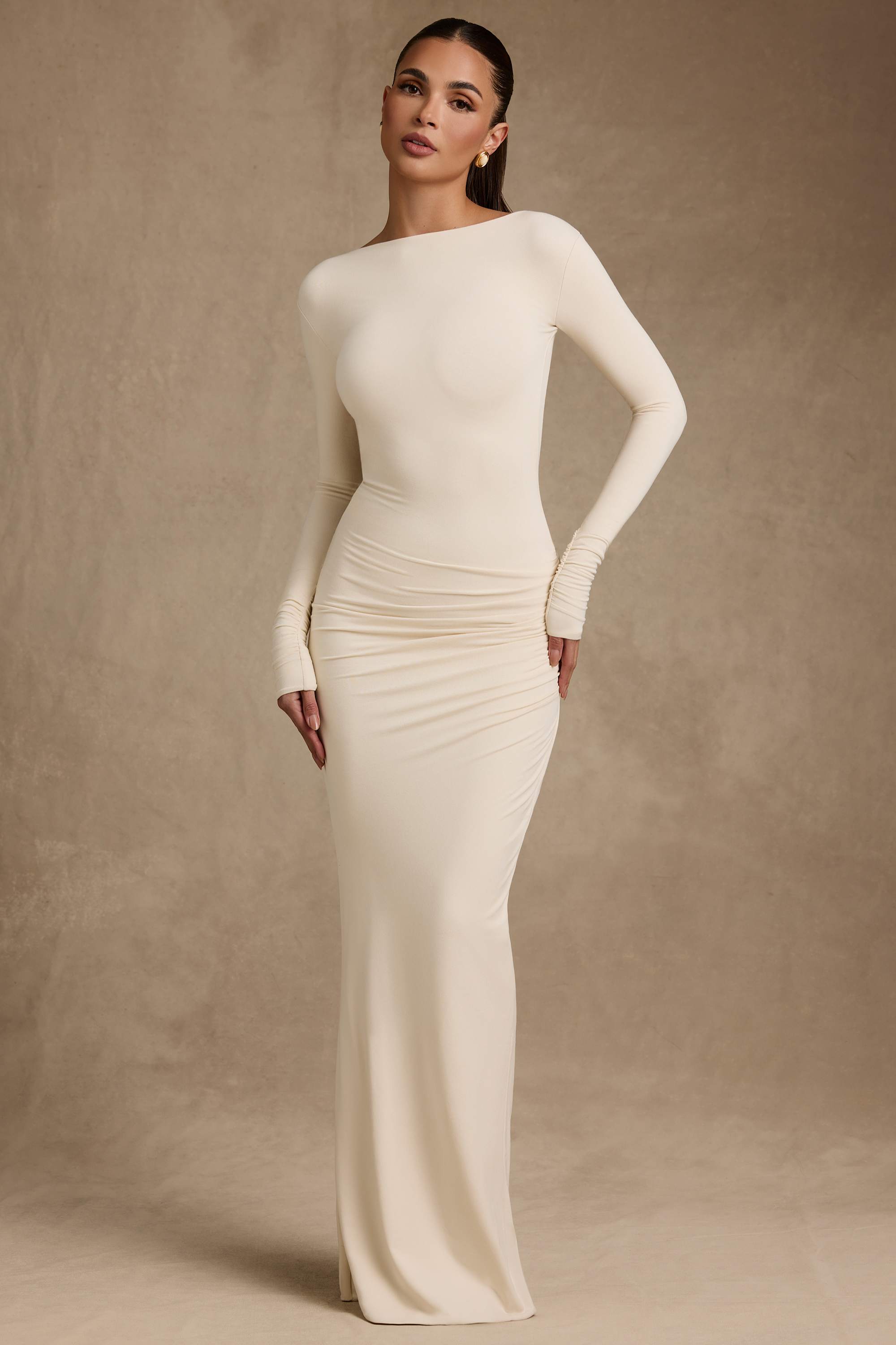 13570-Ivory_Regine_1-2
