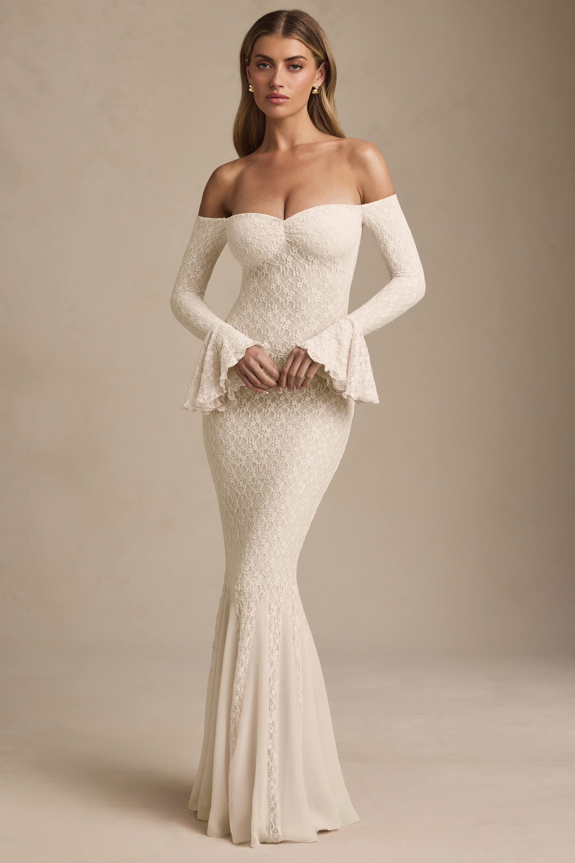 13613-Ivory_Verena_5-1