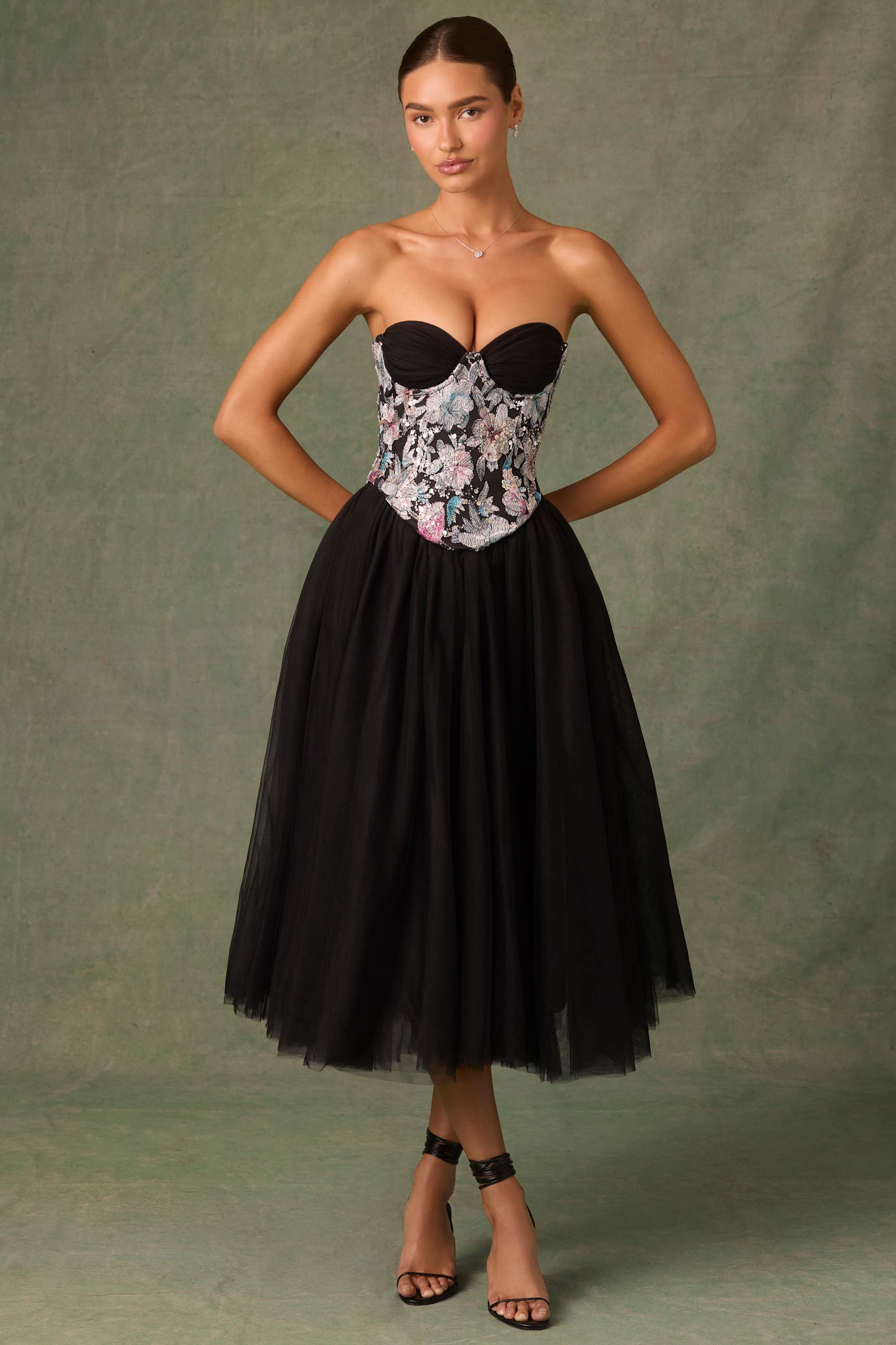 13659A-FloralBlack_Elia_1-2