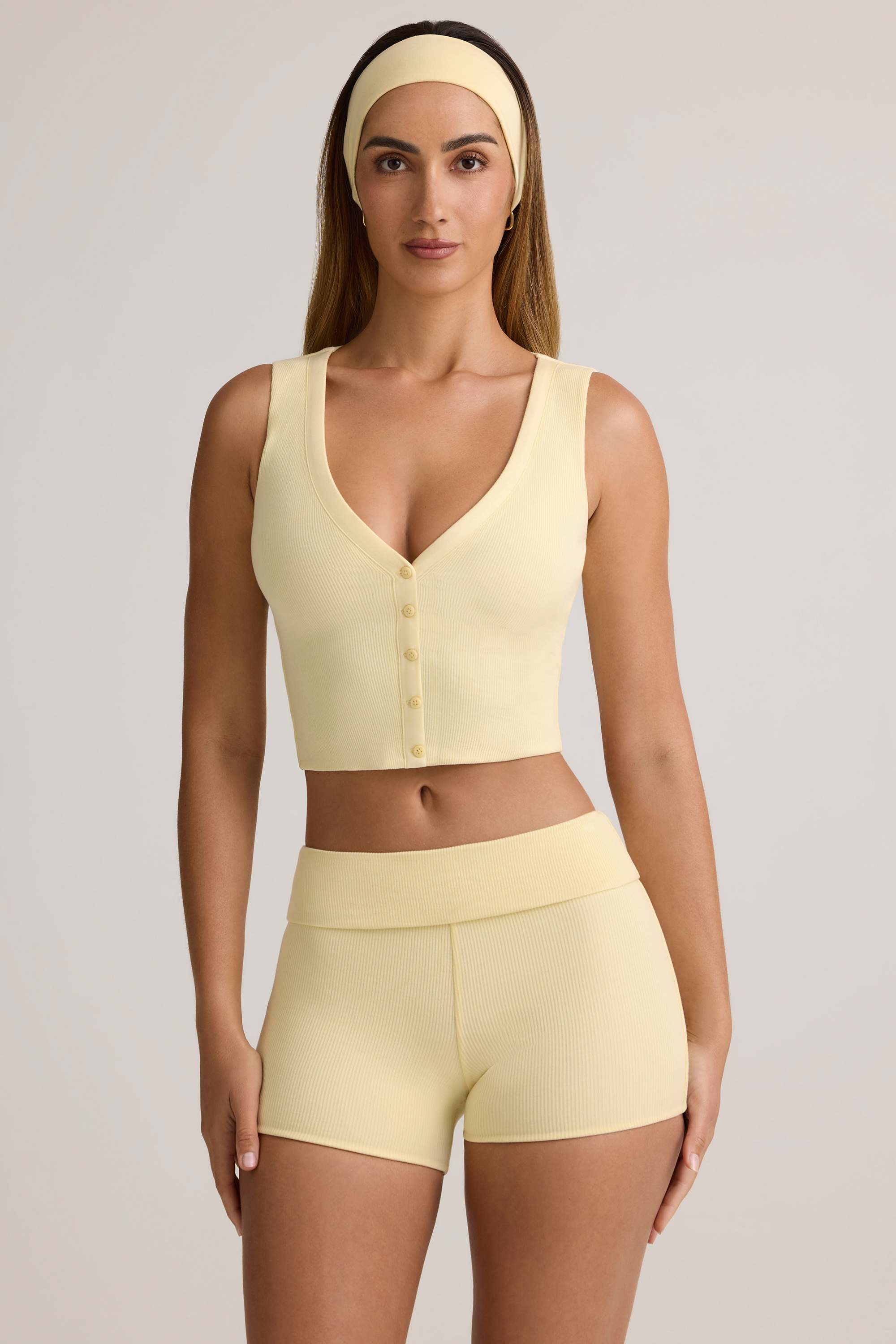 14140-ButtercreamYellow_Lene_5-2