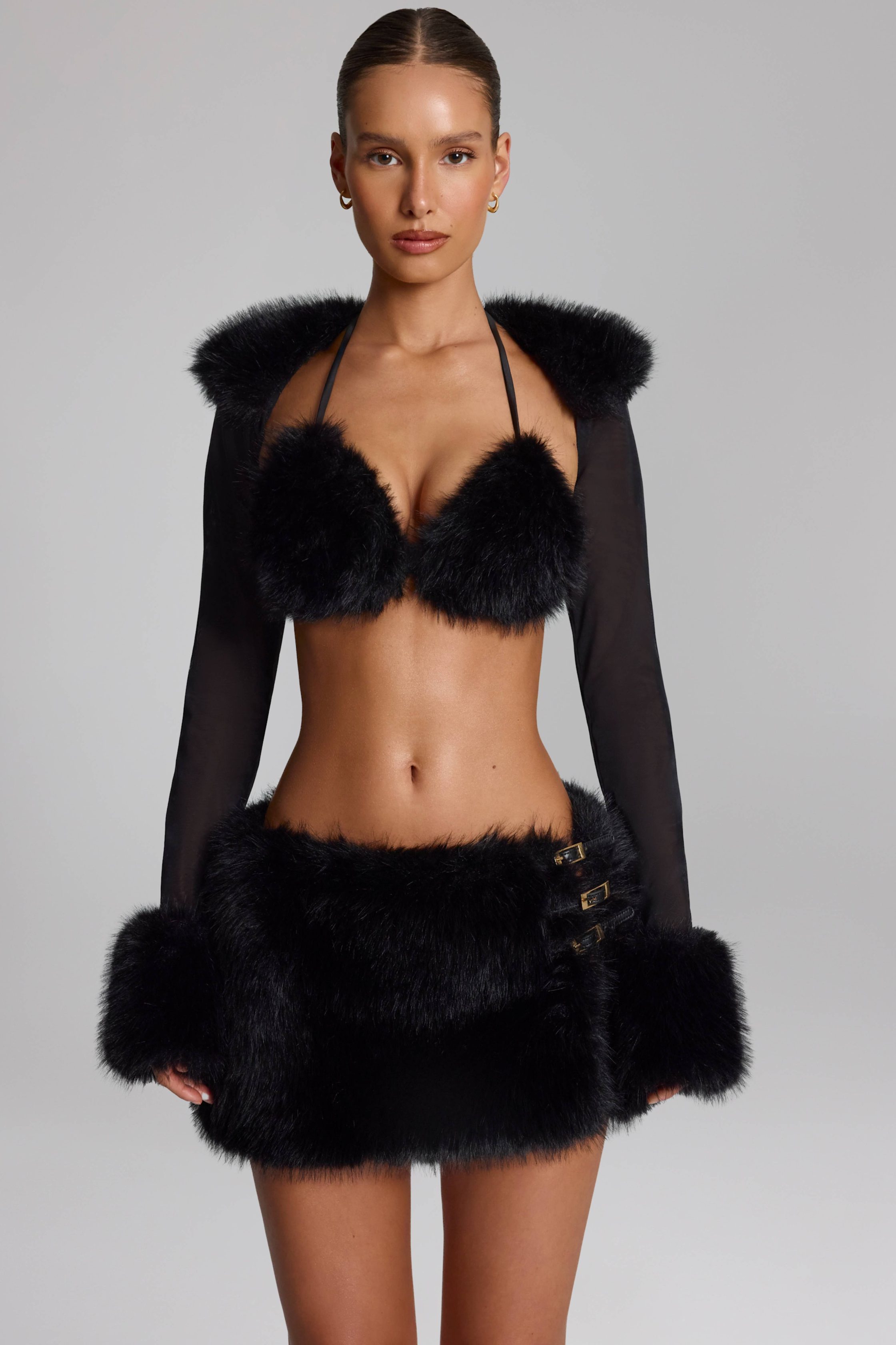 14741B-Black_Vira_1-4