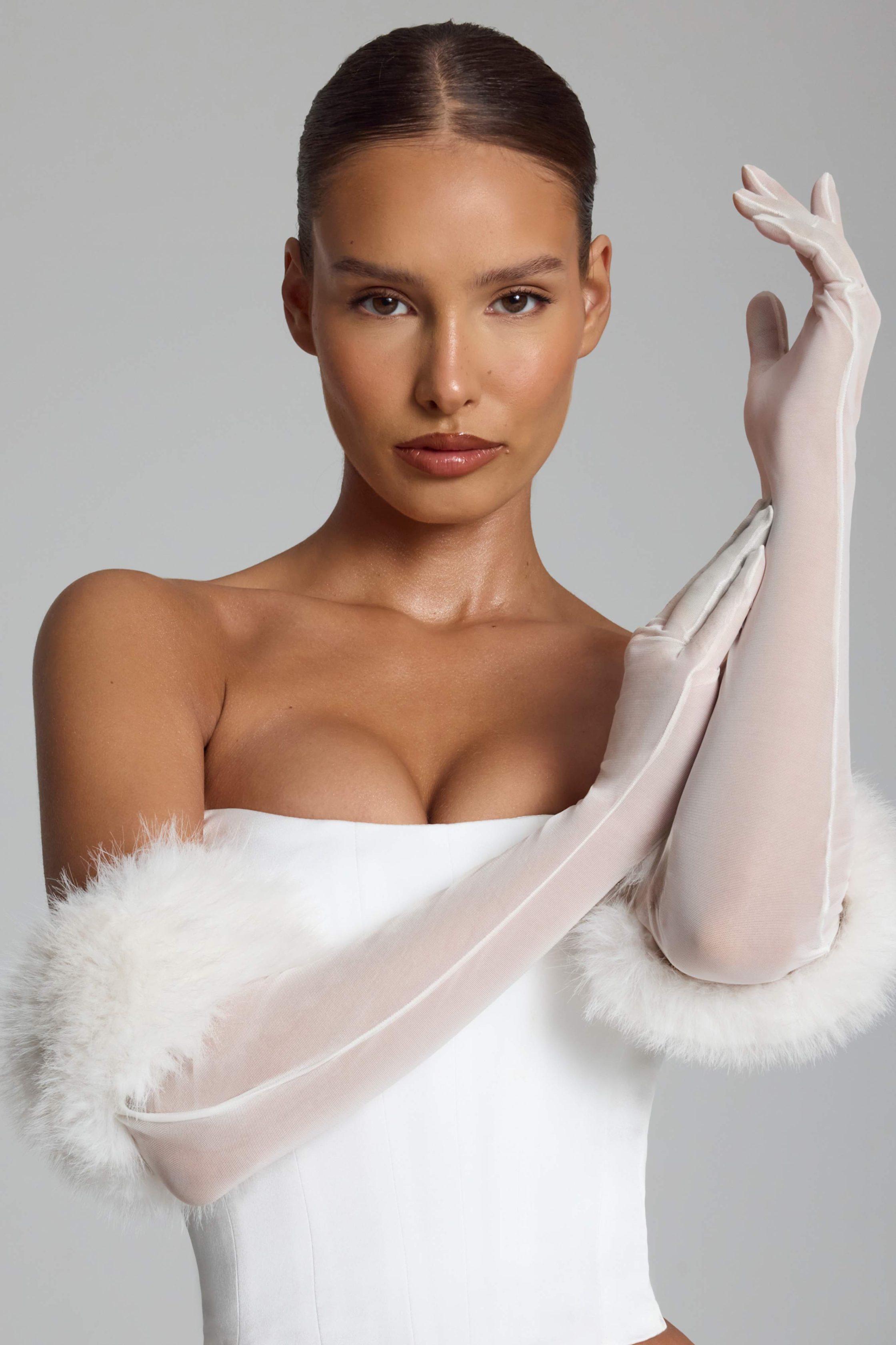 14747-White_Amona_2-2