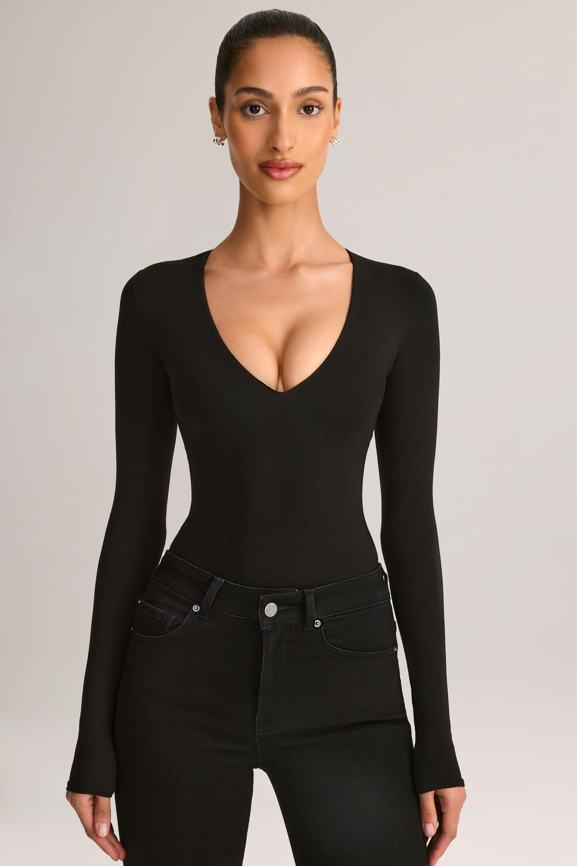 14903-Black_Elodie_4-9