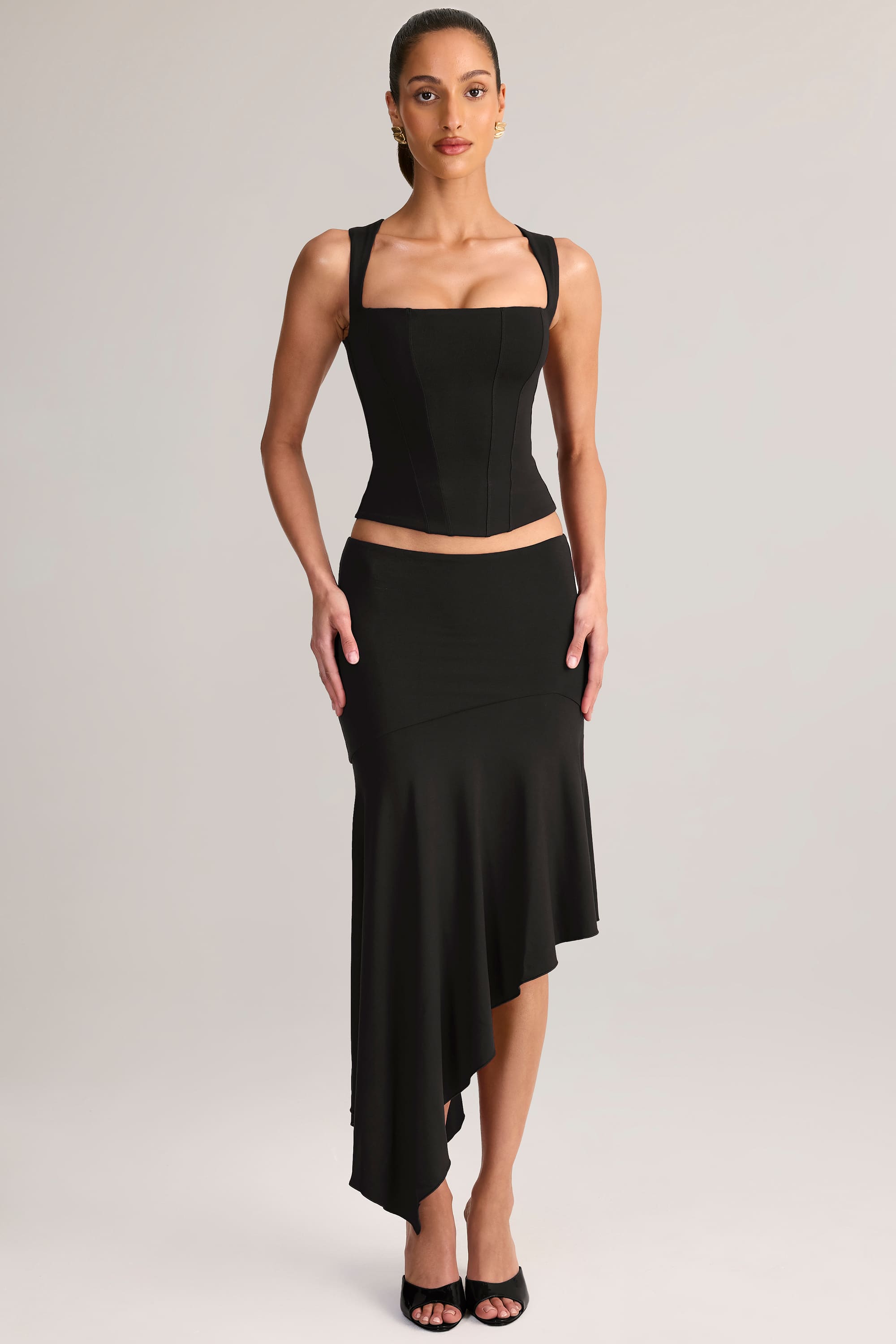 15412-Black_Niva_1-3