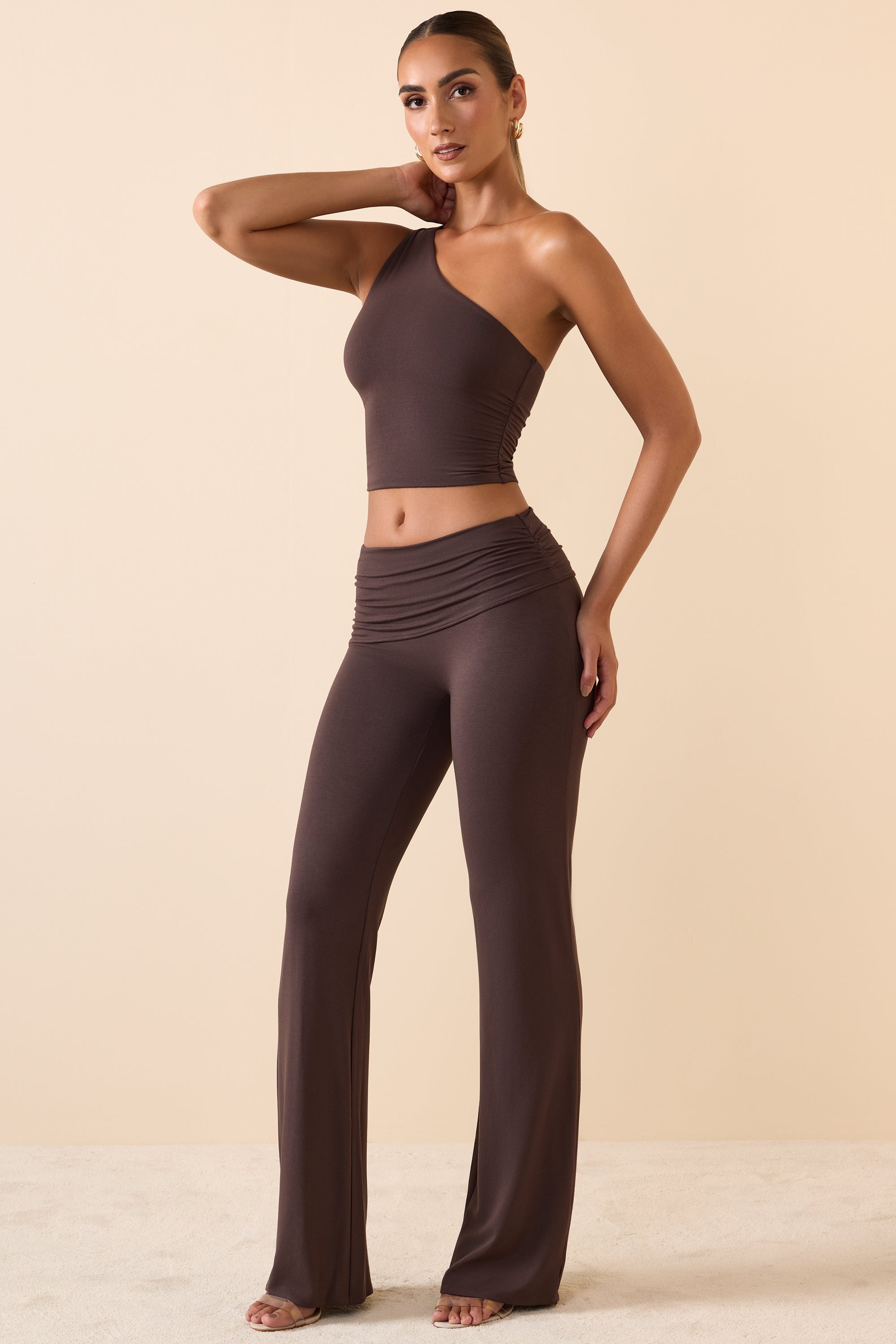 6205-ChocolateBrown_Hollis_7-3