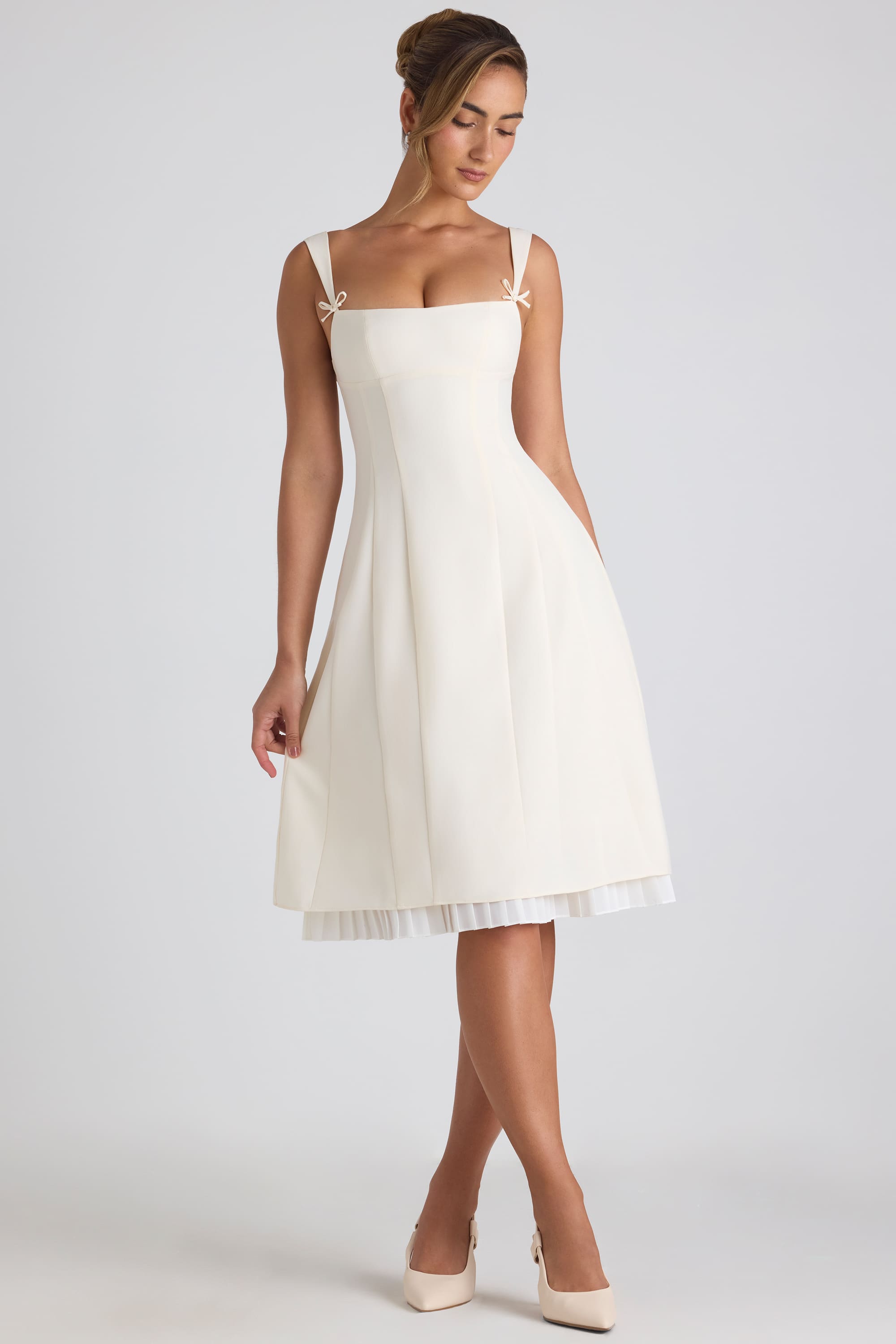 9708-Ivory_Isadora_1-5