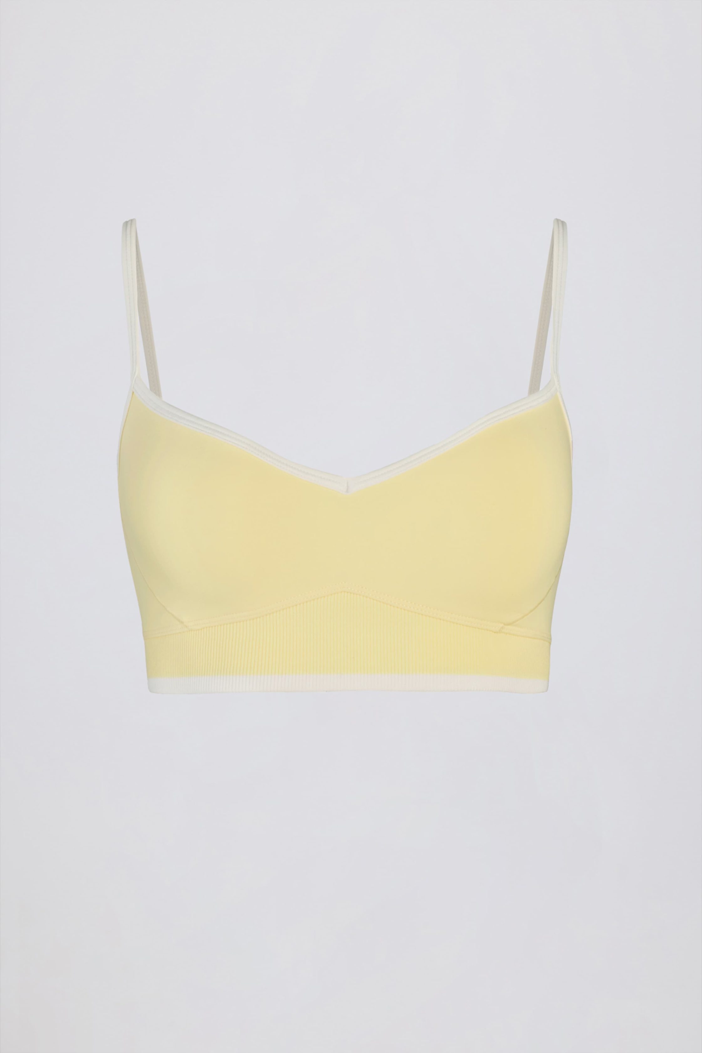 BT02559-SoftYellow_Alumna_21-1