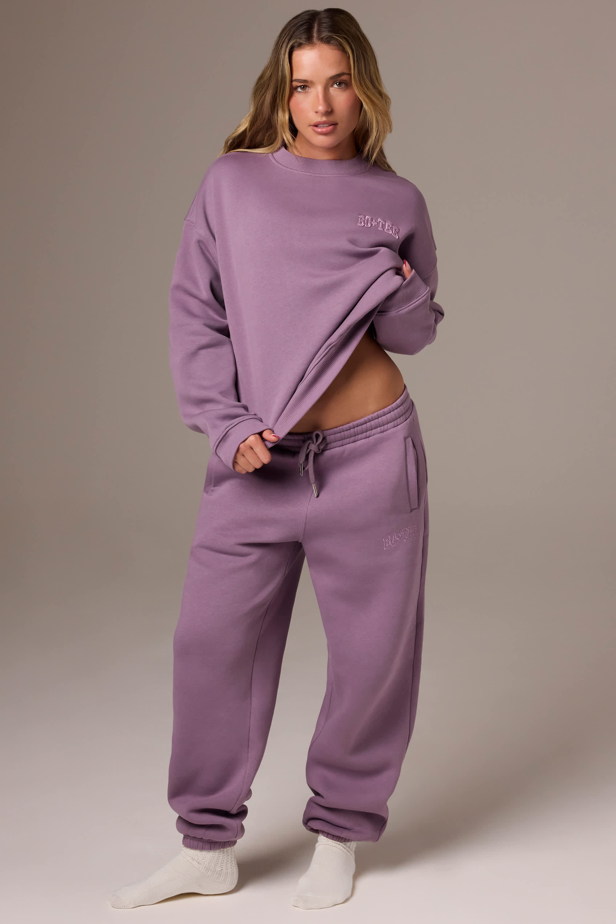 BT02583-Purple_CosyCoffeeRunWithLydsButler_1