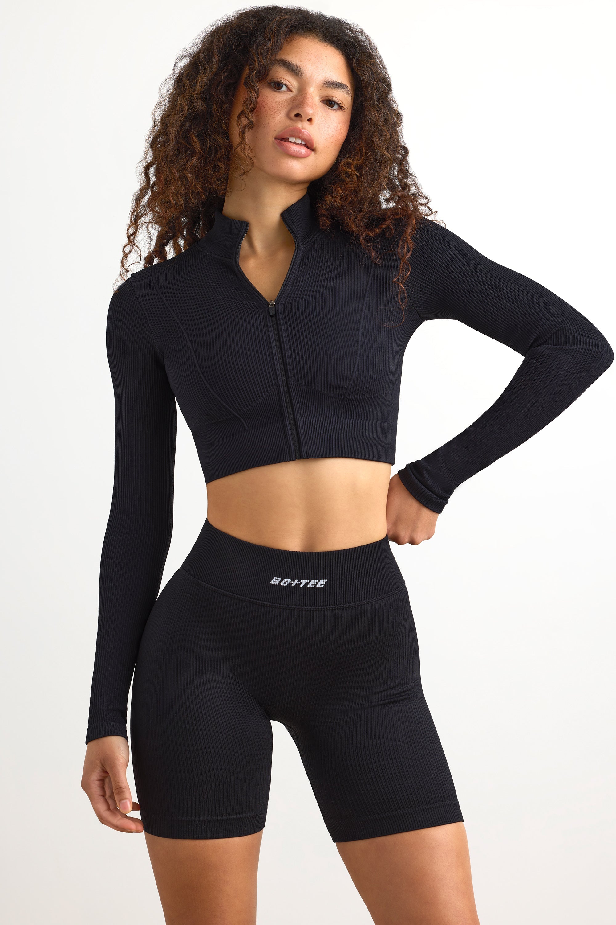 BT0949-Black_Reform_2_d638fe82-8f6b-48f0-afbc-14a2e008b03f-1