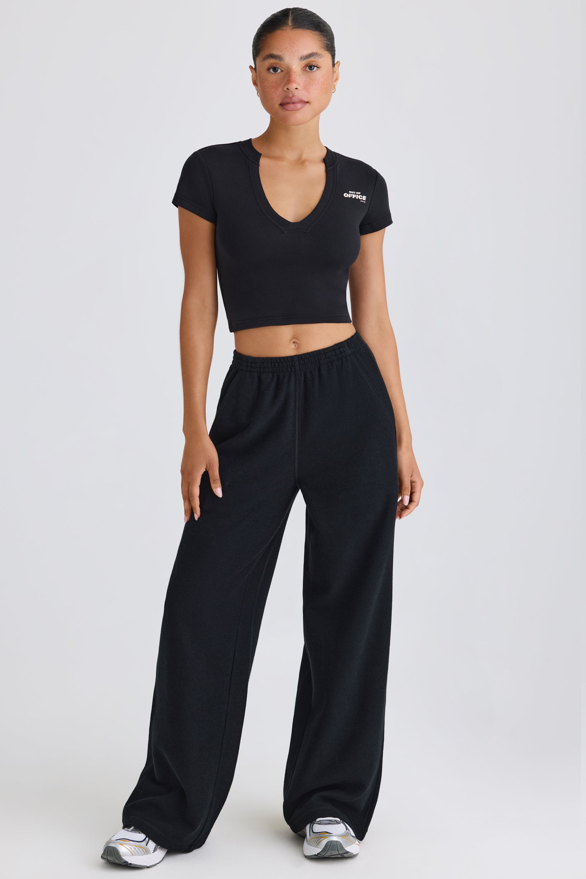 BT1557-Black_JetSet_1_7d9a44fe-9166-4bbc-a606-3d9580dc4a81-1