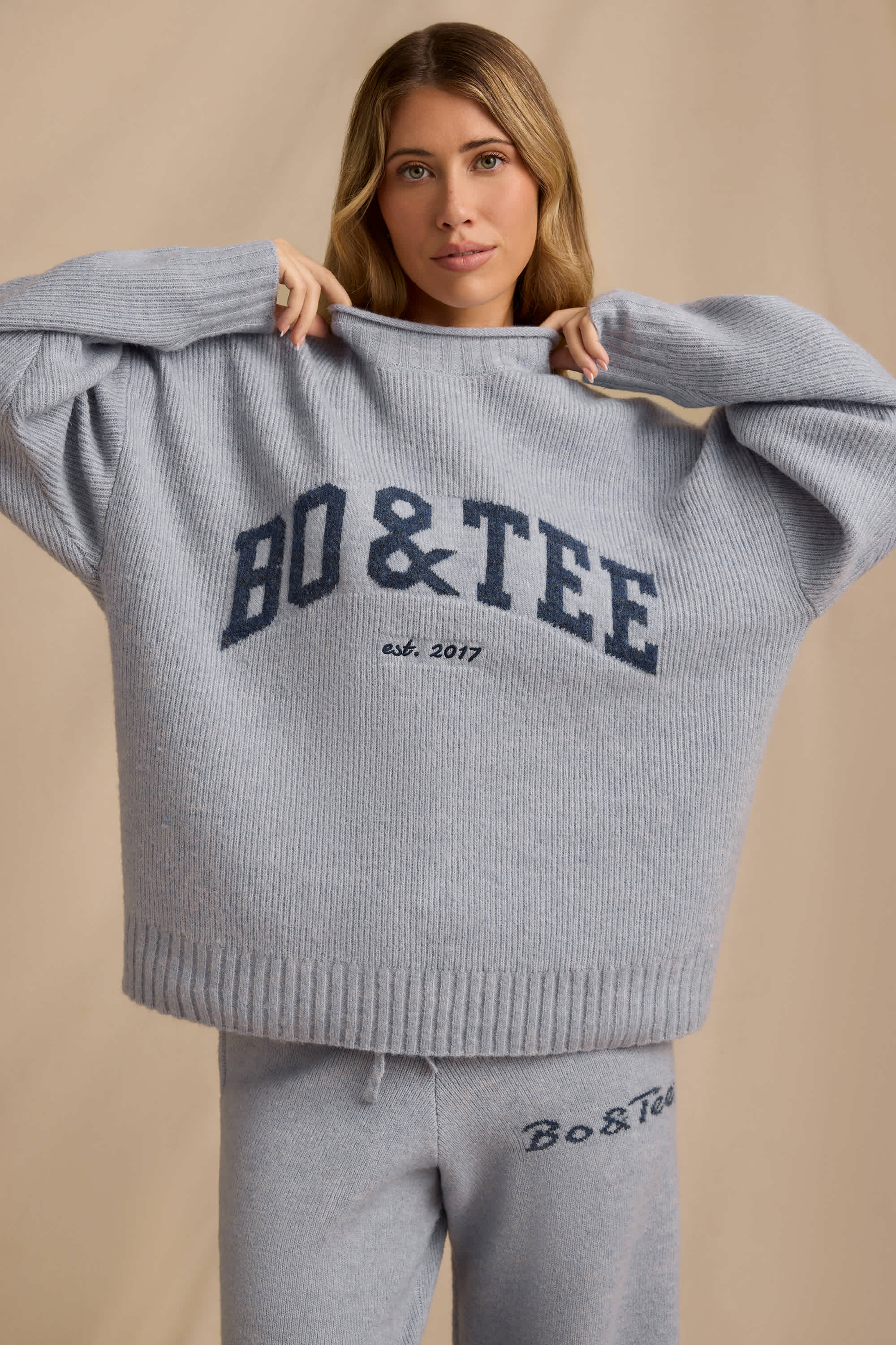 BT1967-SoftBlue_KnitClassicsFeaturingMegganGrubb_1-1