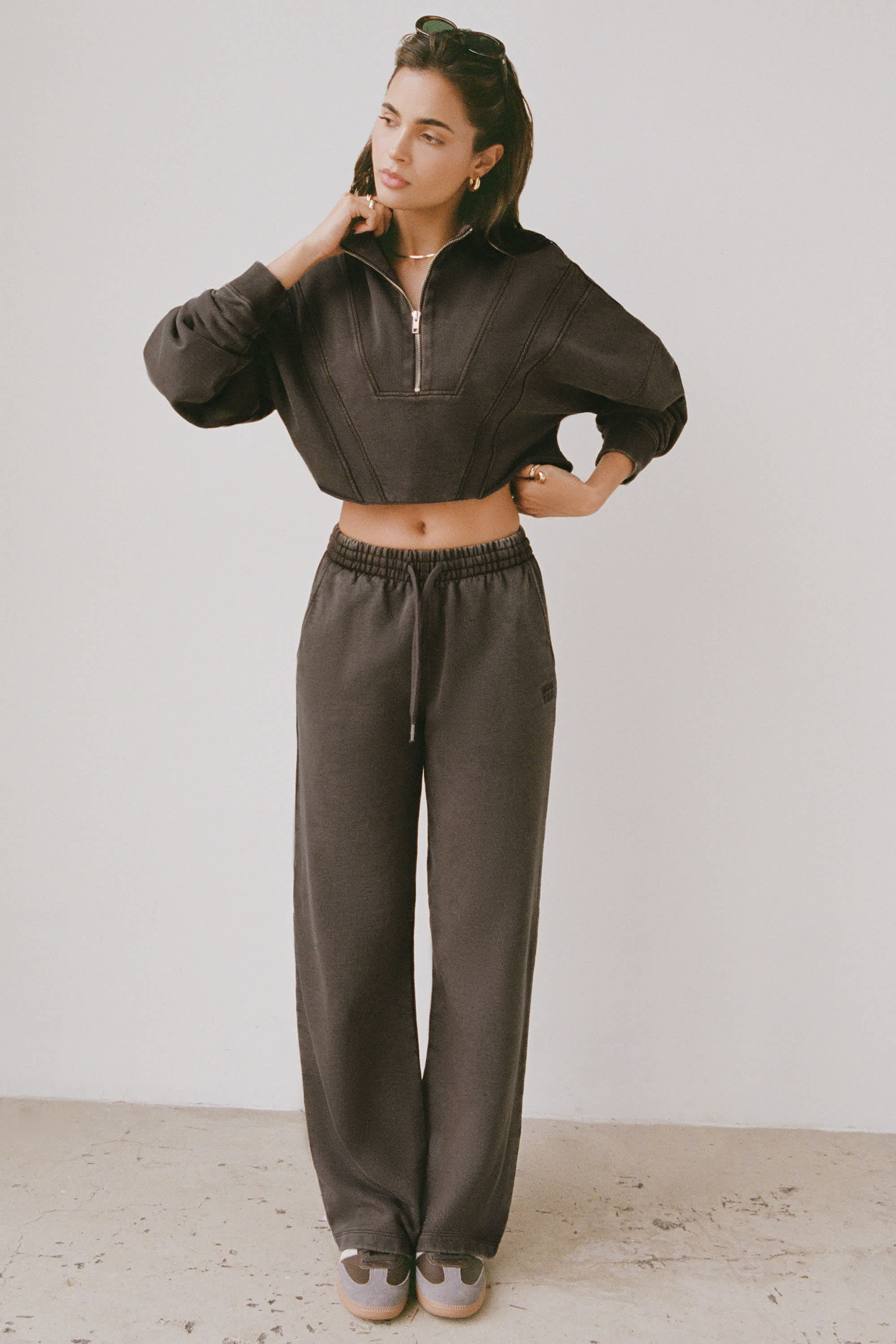 BT2101D-Brown_SuperSculptGrounded_9-1