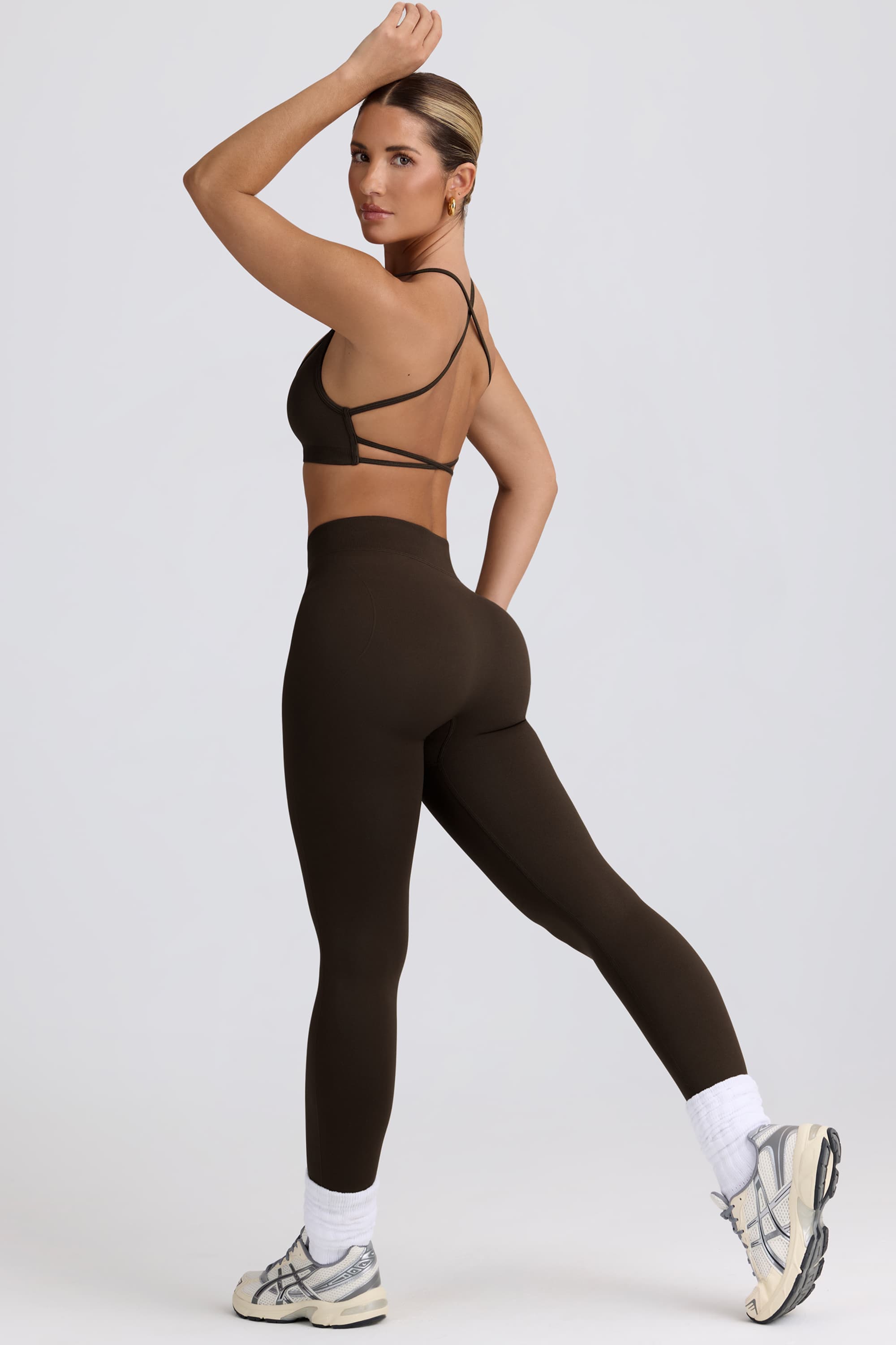 BT2204-Brown_SuperSculptGrounded_5-1